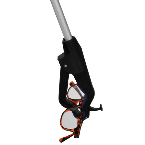 Nothing Beyond Your Reach 30 Ergonomic Handle Reacher