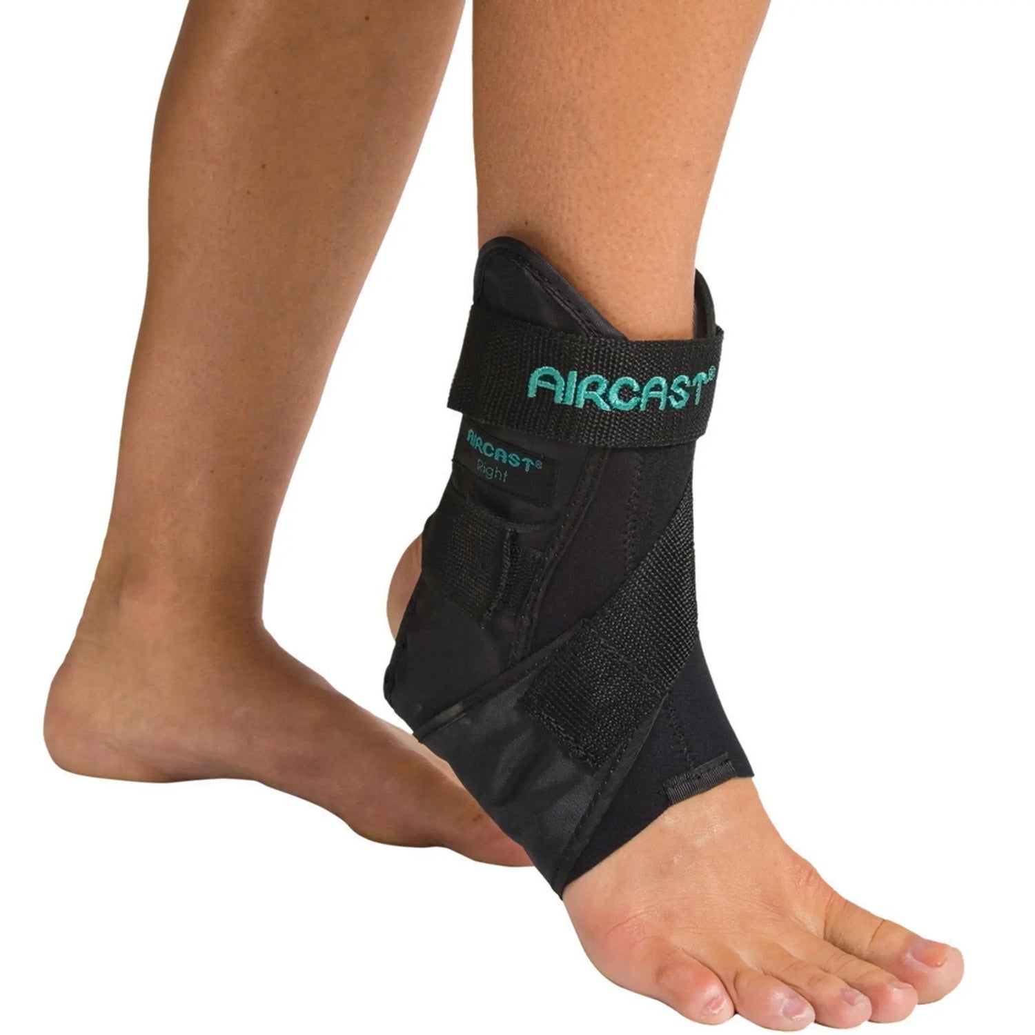 Aircast® Airsport™ Right Ankle Support, Medium AirSport™