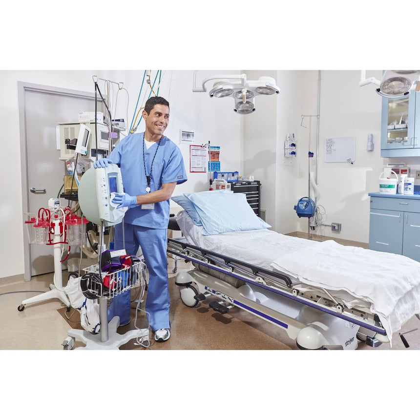 Clorox Healthcare® VersaSure® Cleaner Disinfectant Wipe, Cannister Clorox Healthcare® VersaSure™