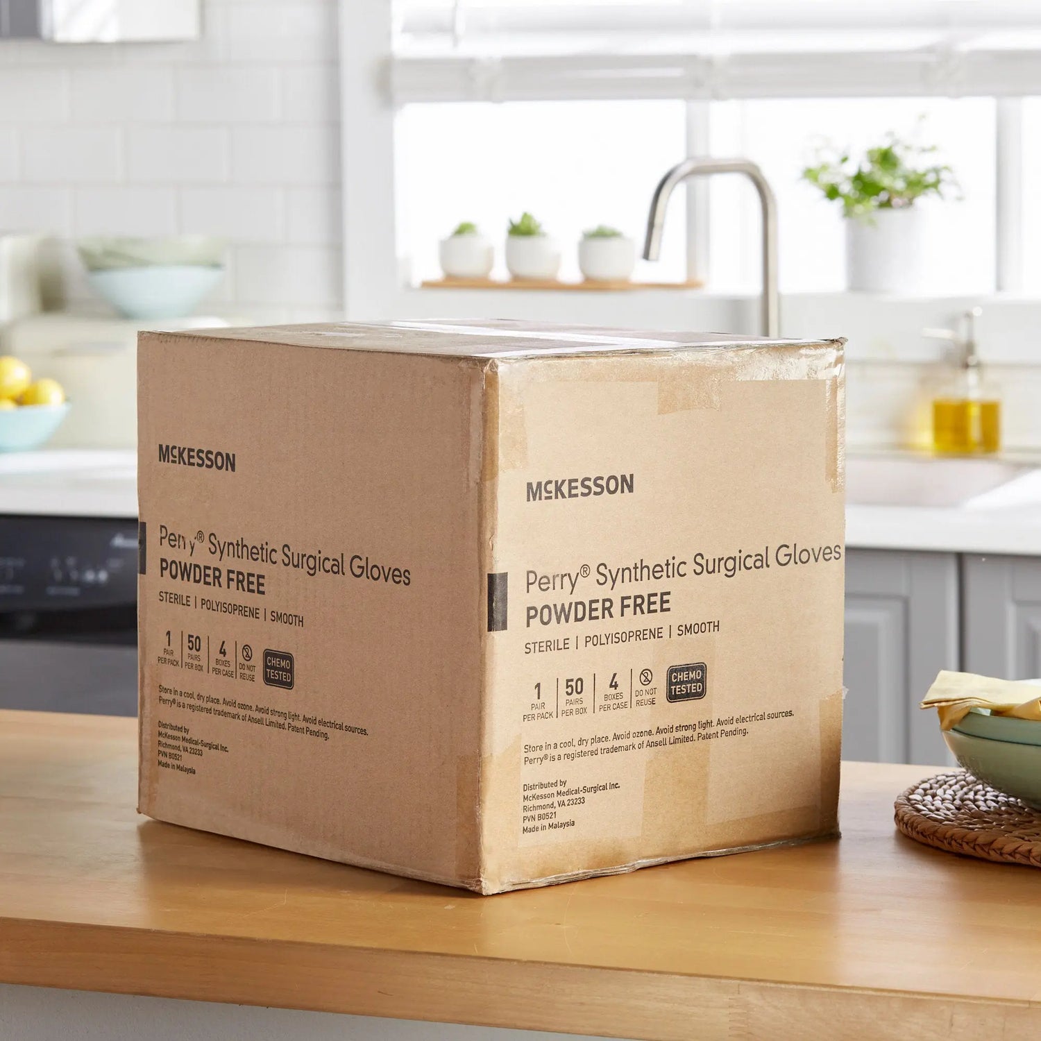 McKesson Perry® Performance Plus Polyisoprene Surgical Glove, Size 6.5, Green McKesson Perry® Performance Plus