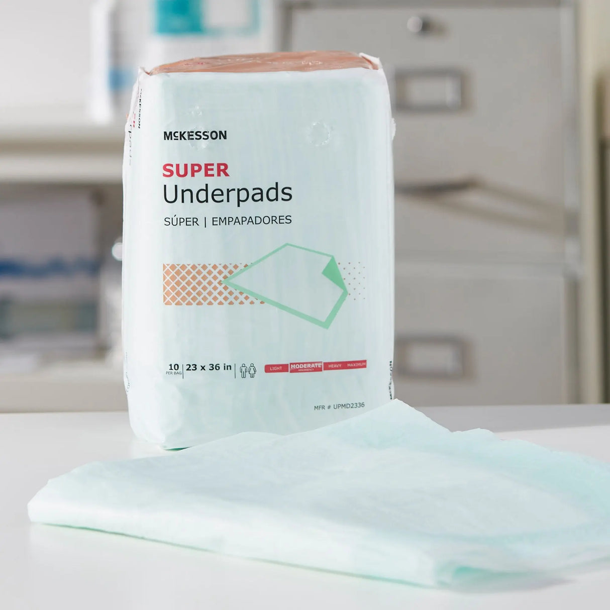 McKesson Super Moderate Absorbency Underpad, 23 x 36 Inch McKesson Super