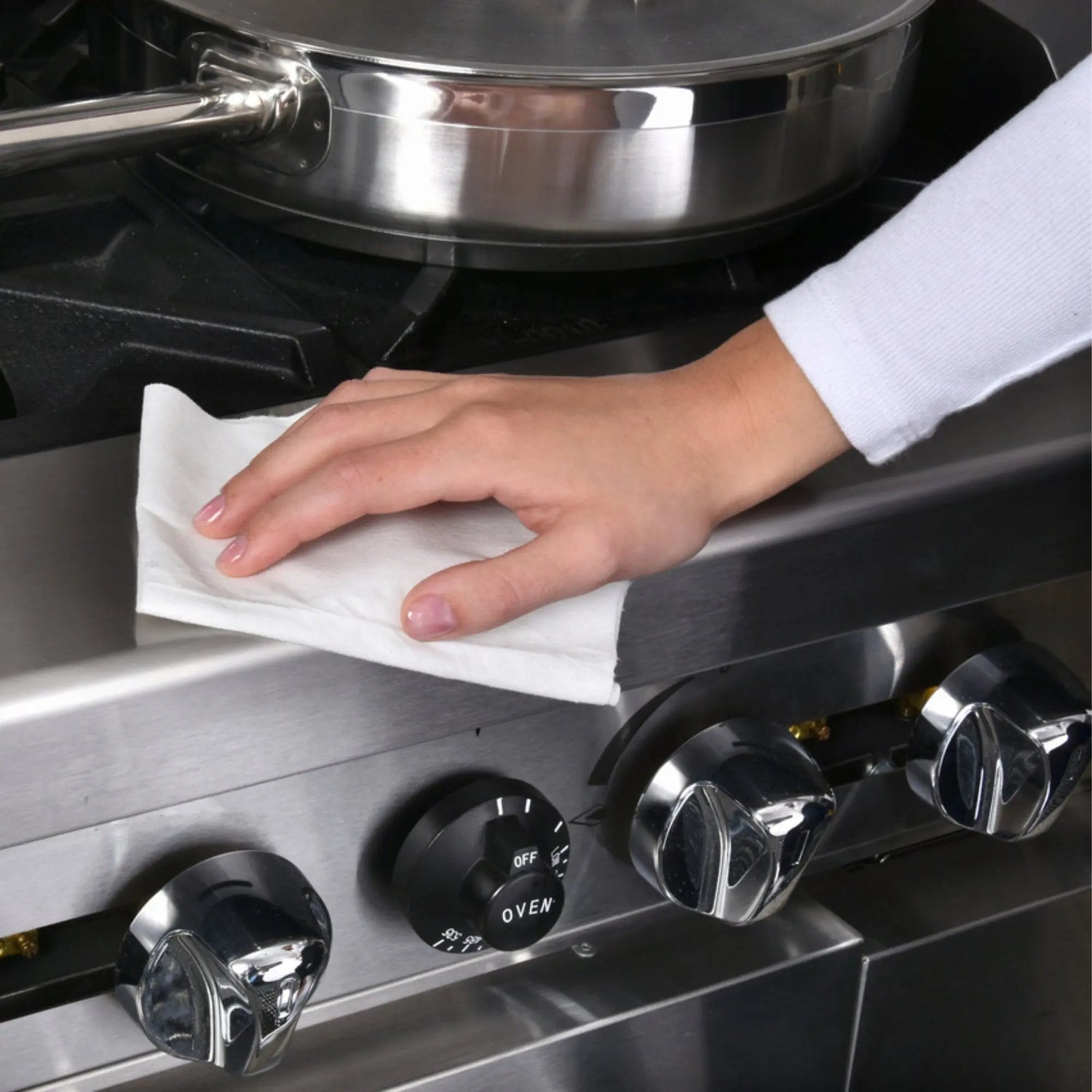 Sani-Cloth® Bleach Surface Disinfectant Cleaner Bleach Wipe, 400 Individual Packets per Pack Sani-Cloth® Bleach